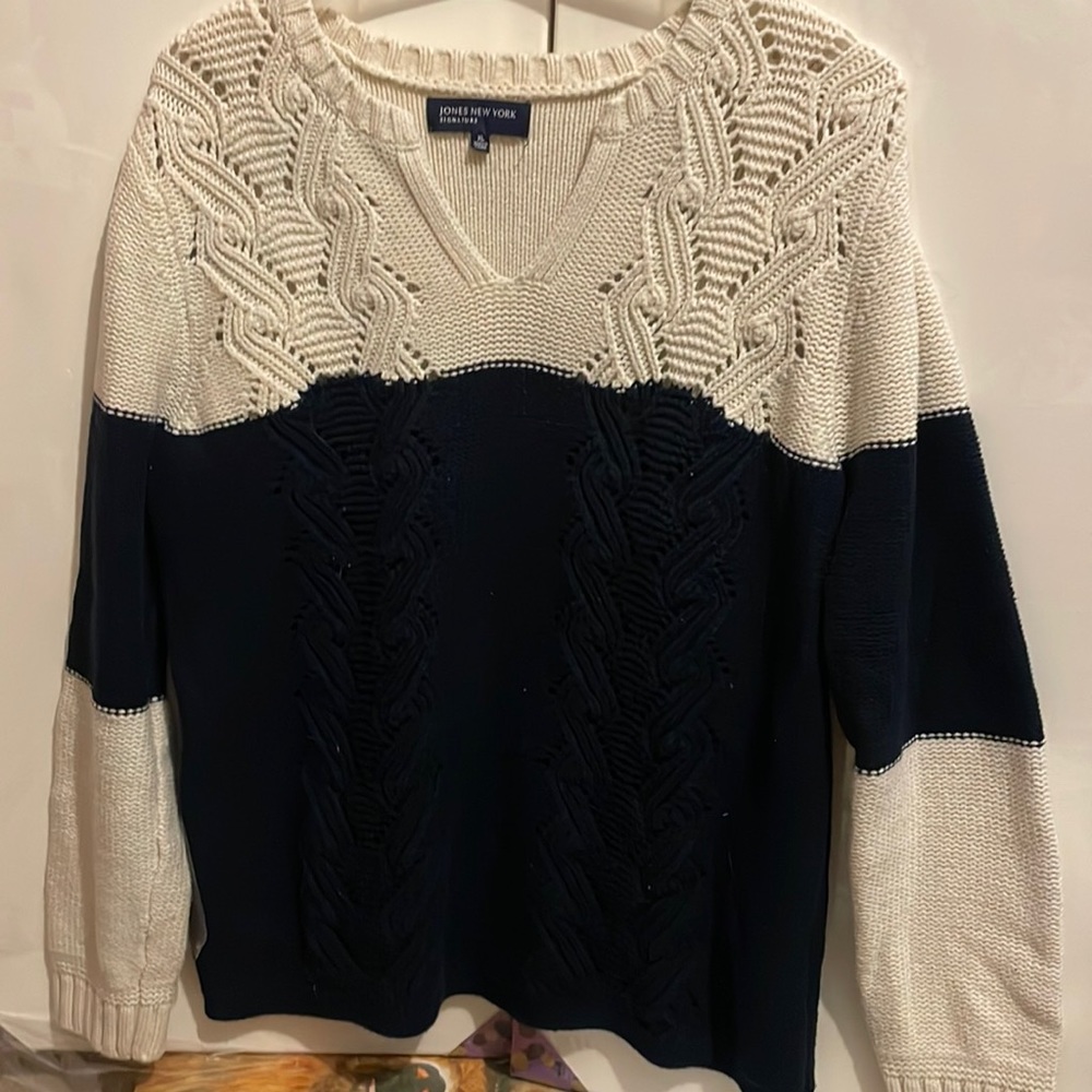 Jones New York sweater